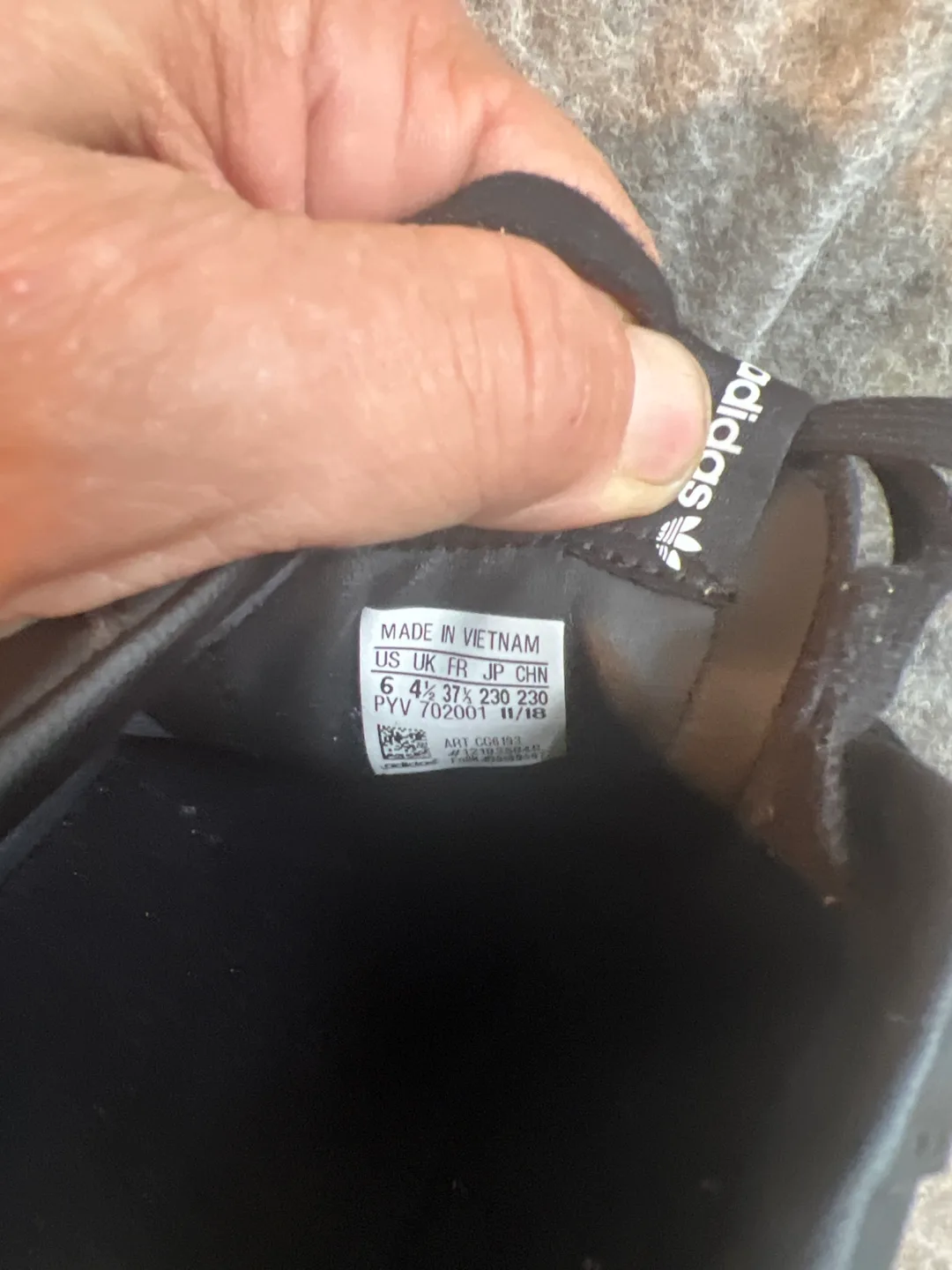 Adidas Sleek Black US 6 Women's Shoes image indicator(3)