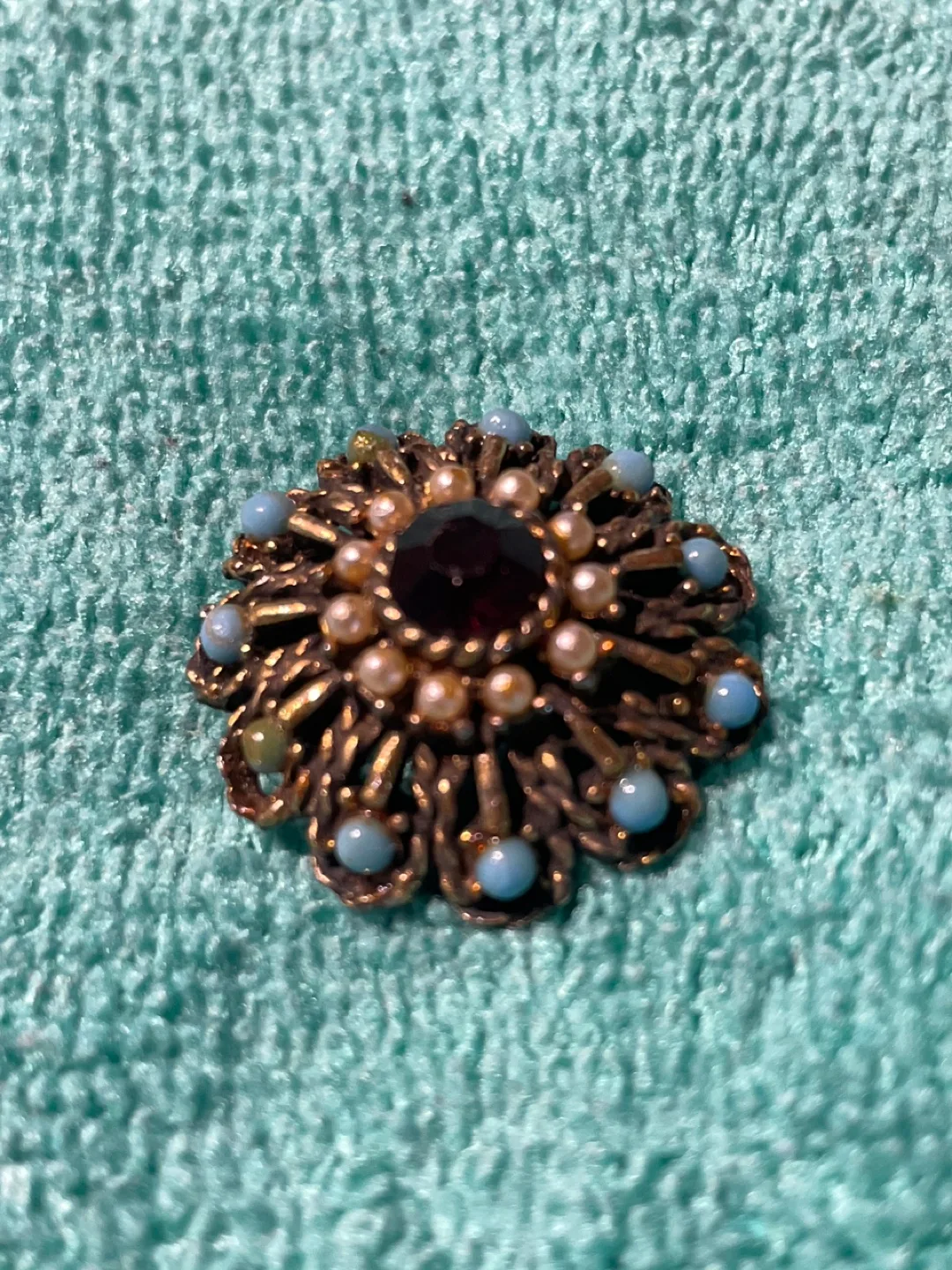 Vintage Flower Brooch thumbnail