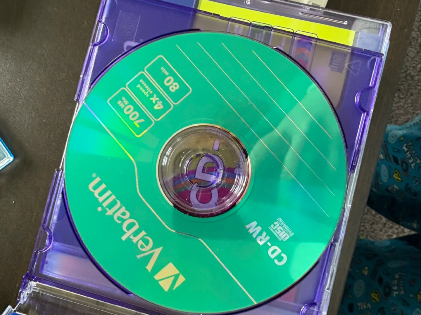 Blank CDs and DVDs image indicator(6)