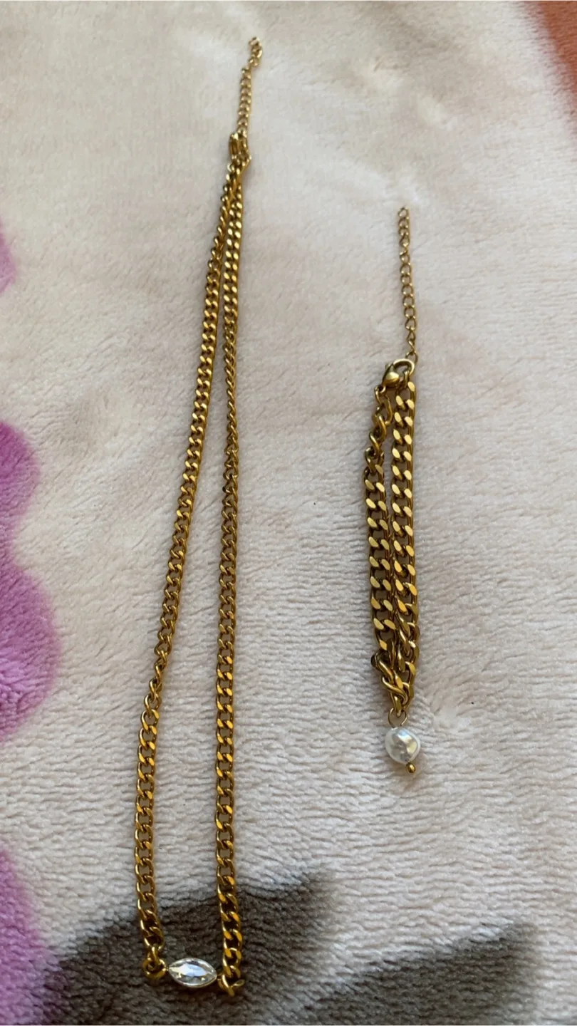 Gold Chain Necklace and Bracelet Set thumbnail