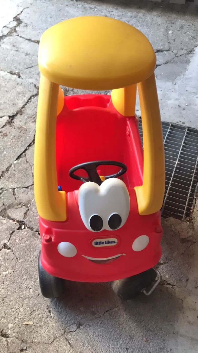 Little Tikes Cozy Coupe Car🇨🇦 thumbnail