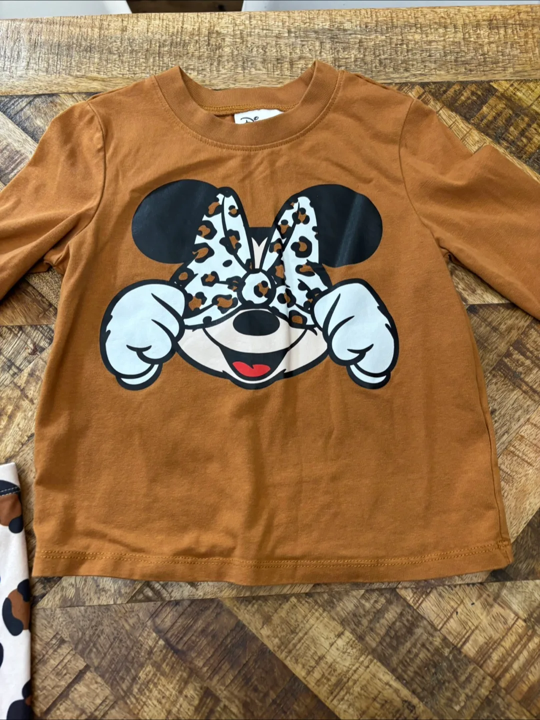 Disney Minnie Mouse Outfit - Size 3T image indicator(2)