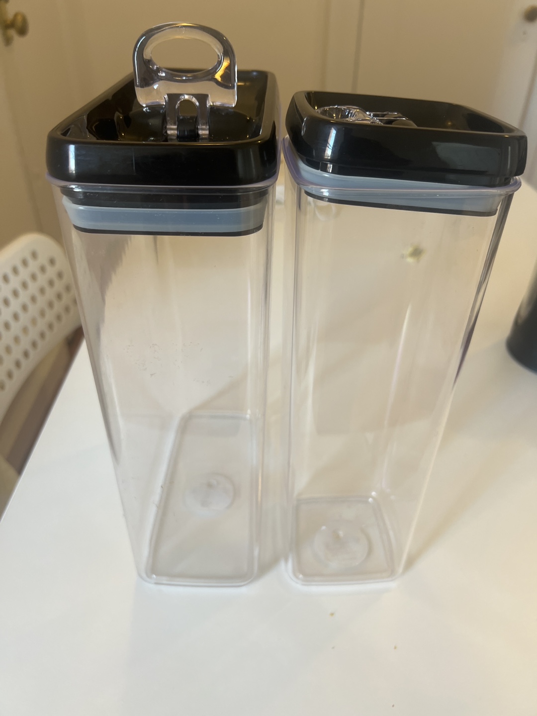 Two Clear Airtight Food Storage Containers - photo 3