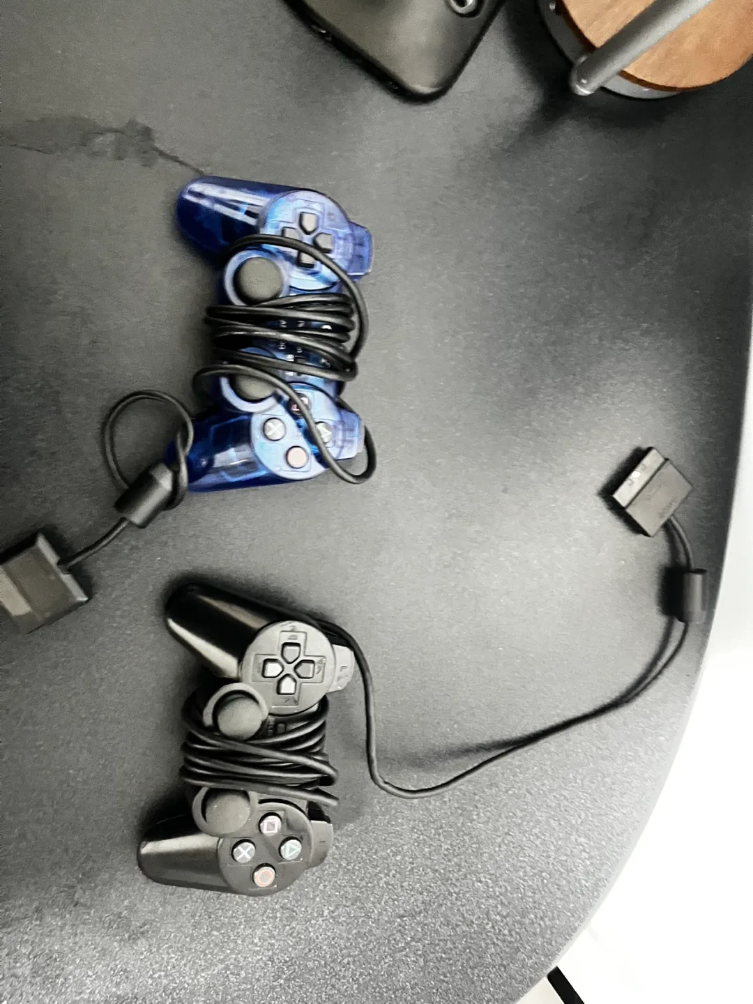 PS2 Controllers (Each 30$) thumbnail