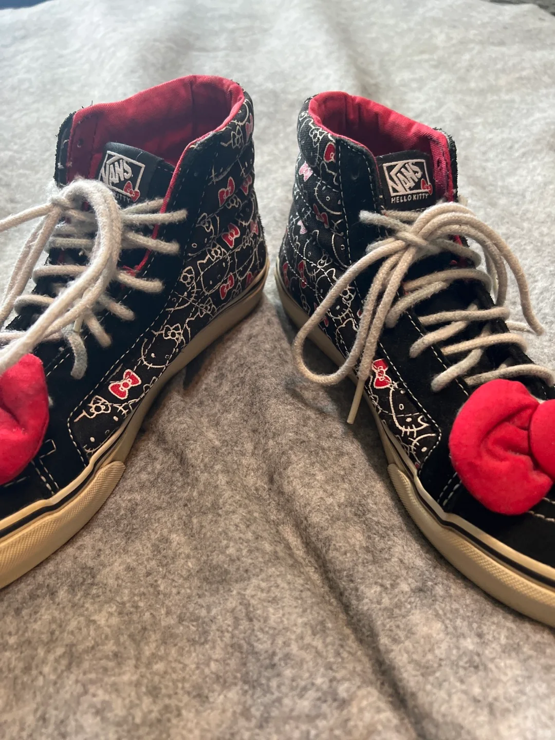 Vans Hello Kitty High-Top Sneakers image indicator(5)