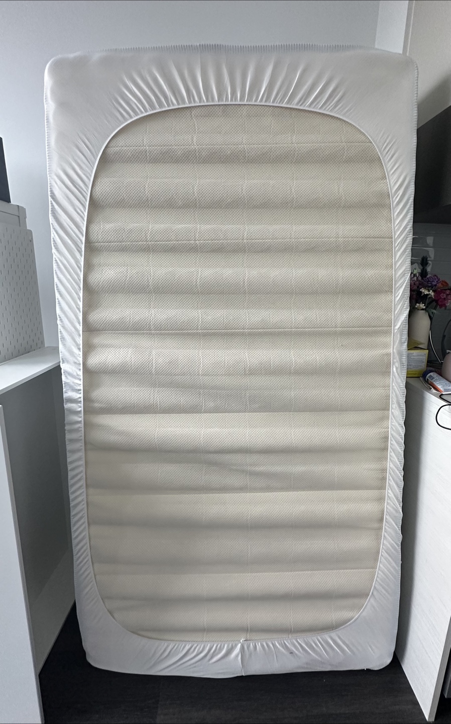 Zinus - Twin size hybrid mattress (10 inch) - photo 4