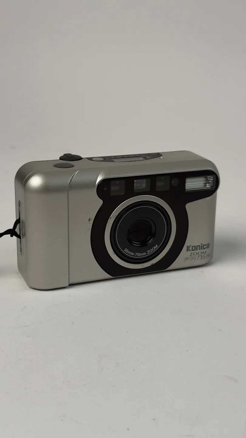 Konica Zoom FR735R 35mm-70mm Camera thumbnail