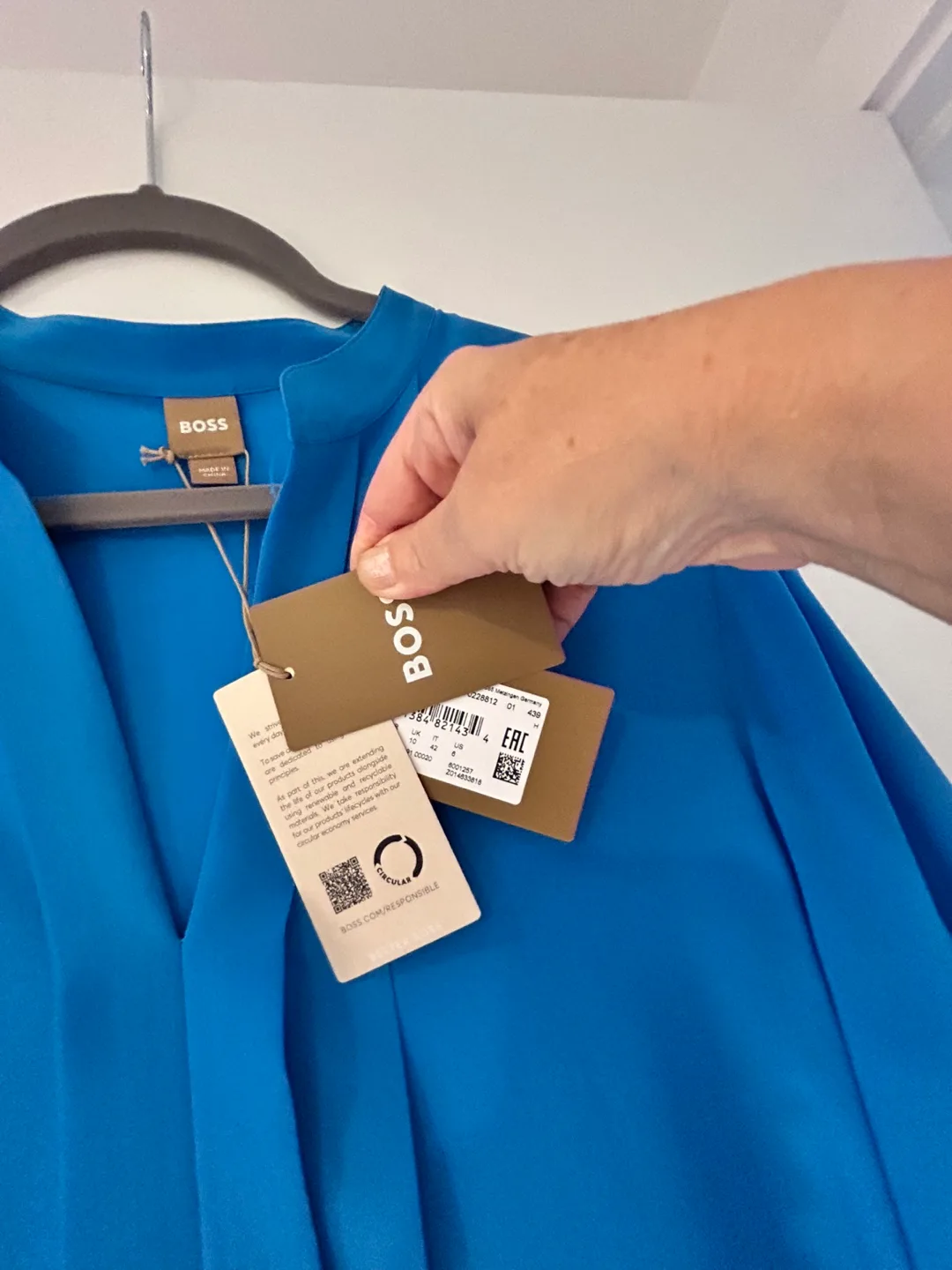 New BOSS Blue Blouse image indicator(3)