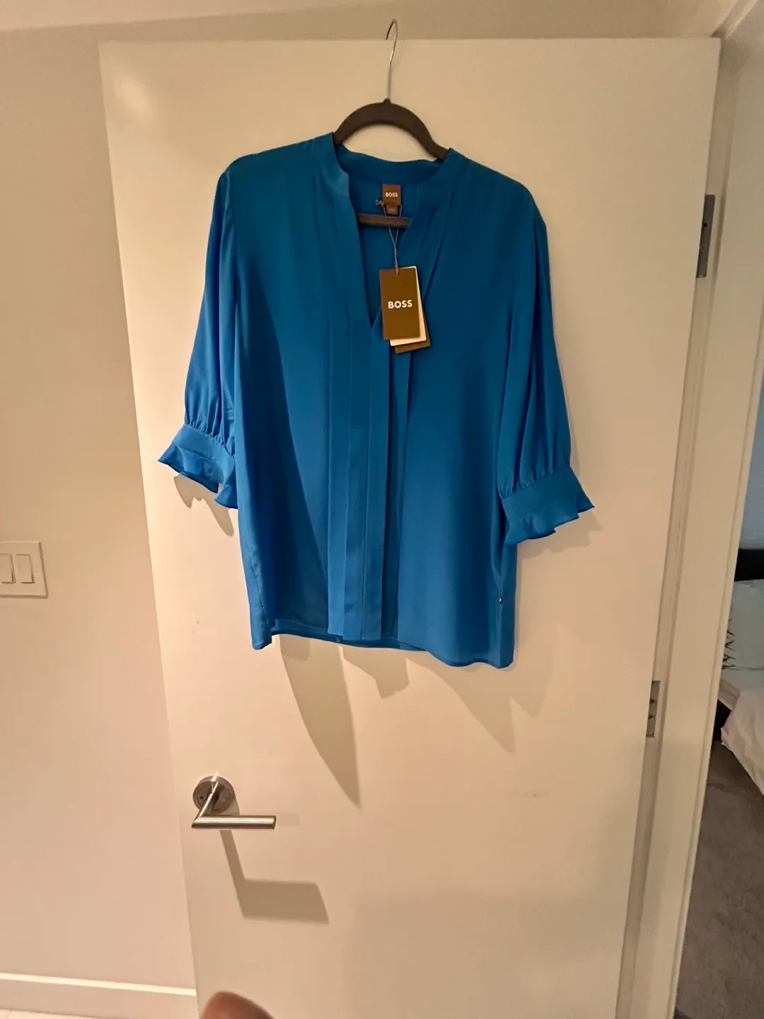 New BOSS Blue Blouse image indicator(4)