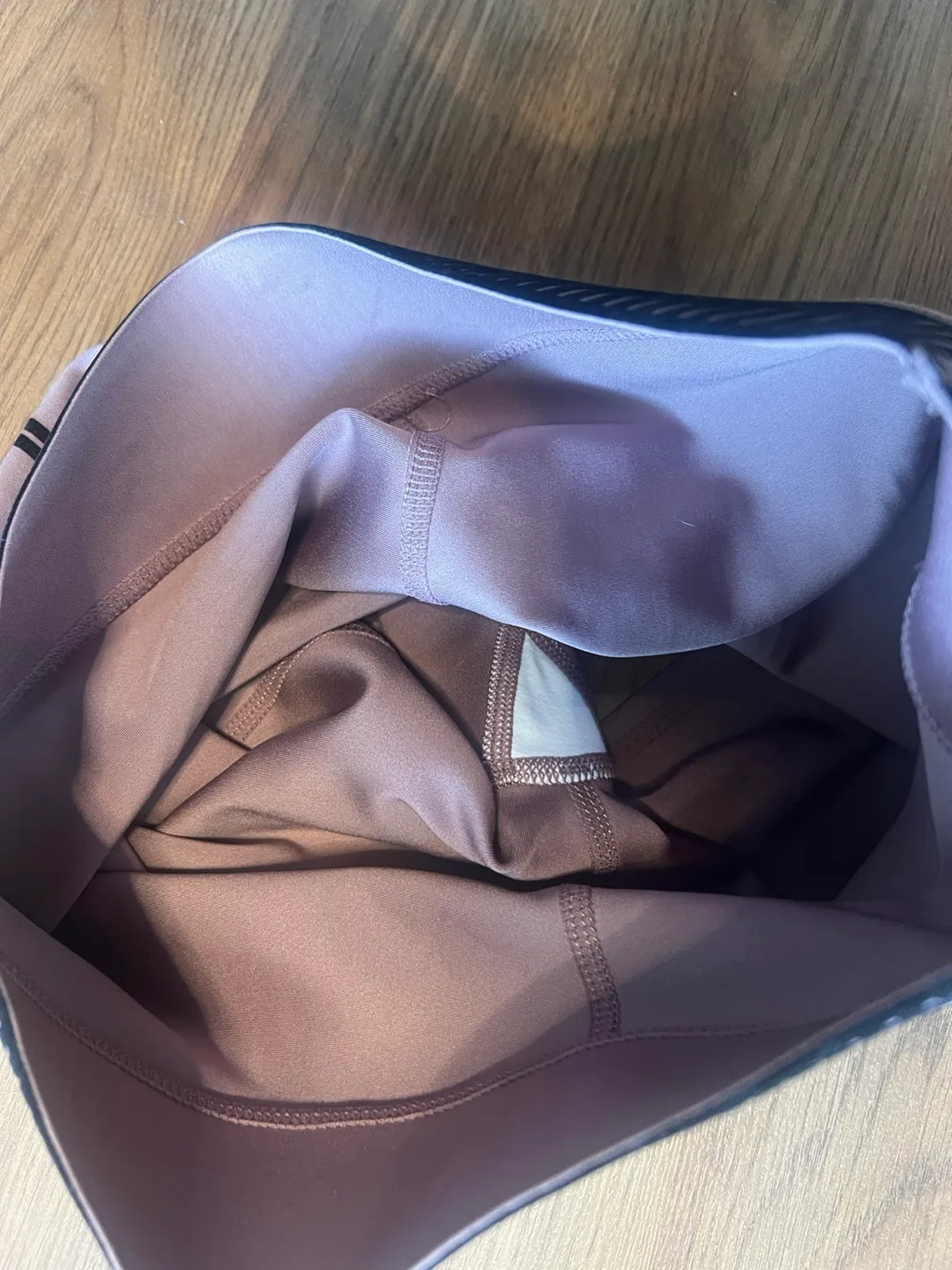 NWOT ALO Yoga Airlift High-Waist Line Up Shorts image indicator(6)