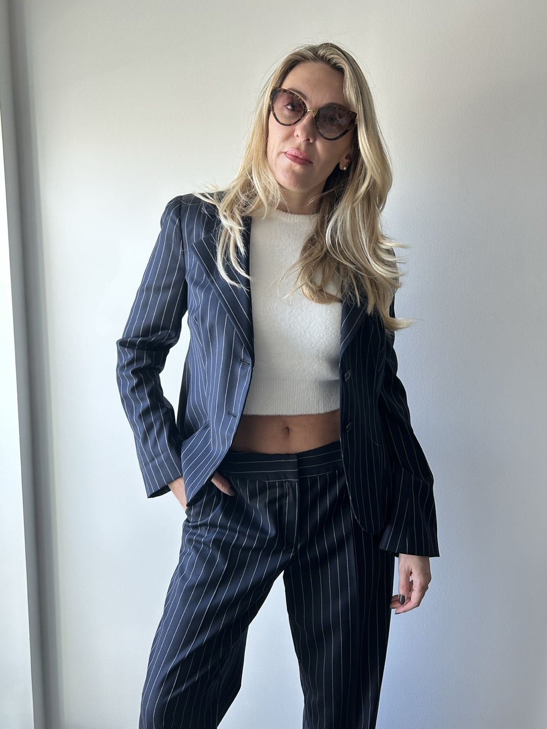 Giorgio Armani Pinstripe Suit - Size 44 - photo 2