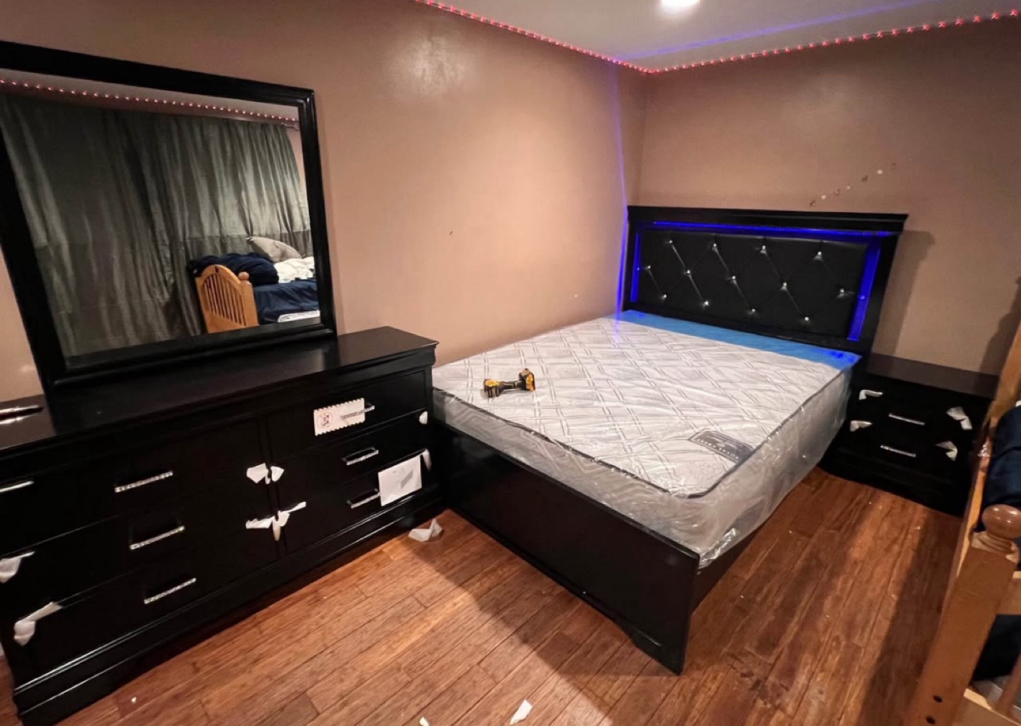 Bedroom Set with LED Lighting - photo 2