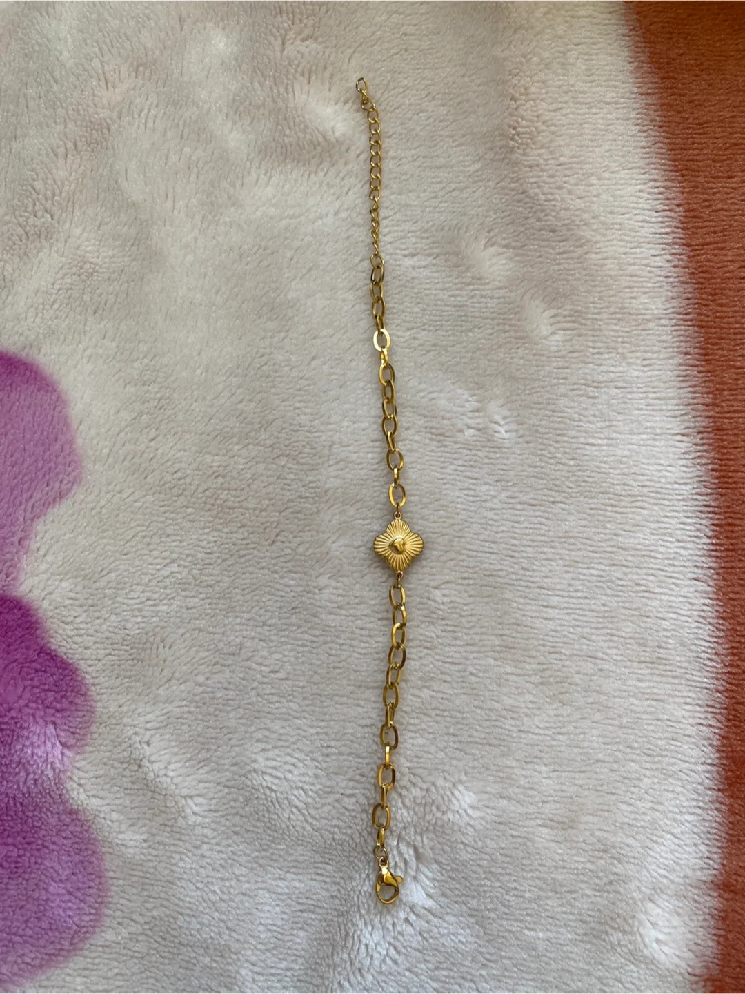 Gold Bracelet with Flower Design thumbnail