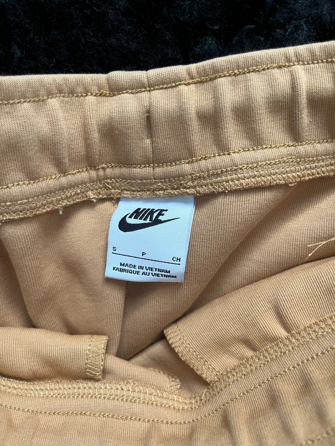 Nike Tech Fleece Pants - Size Small - Beige image indicator(3)