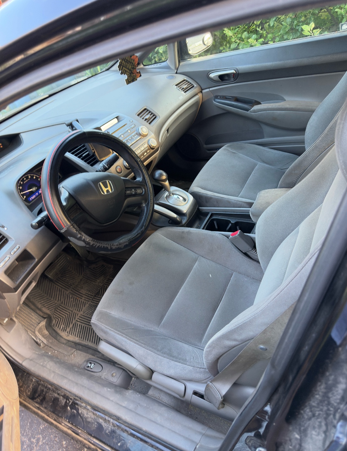 🚗 2008 Honda Civic – Only $1000 💸 With Brand New Winter Tires ❄️ - photo 5