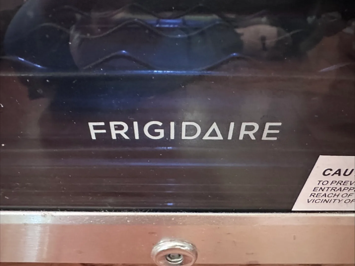Frigidaire Wine Cooler (42 bottles) image indicator(4)
