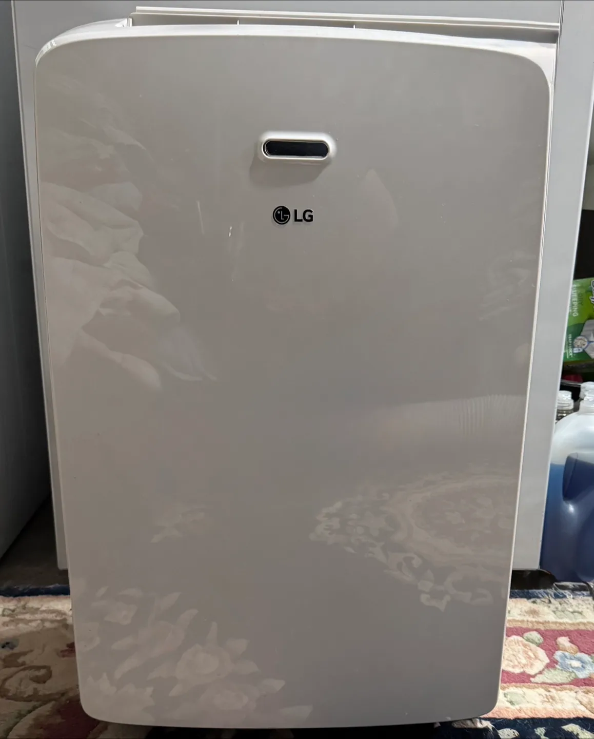 LG Portable Air Conditioner thumbnail