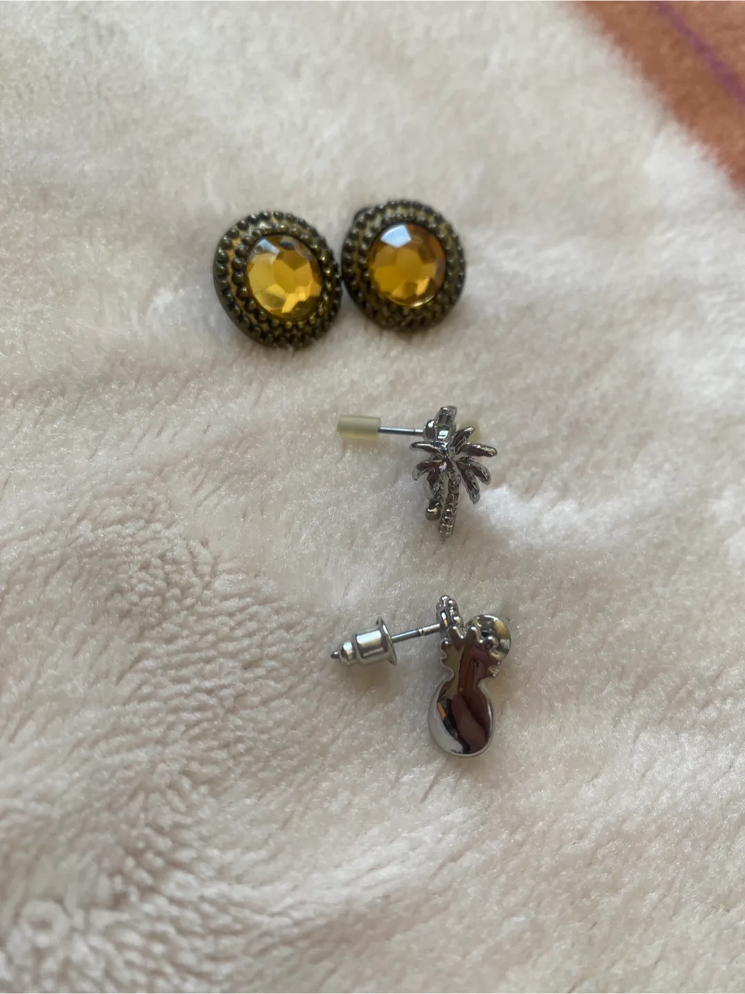 Earrings - Assorted Styles thumbnail