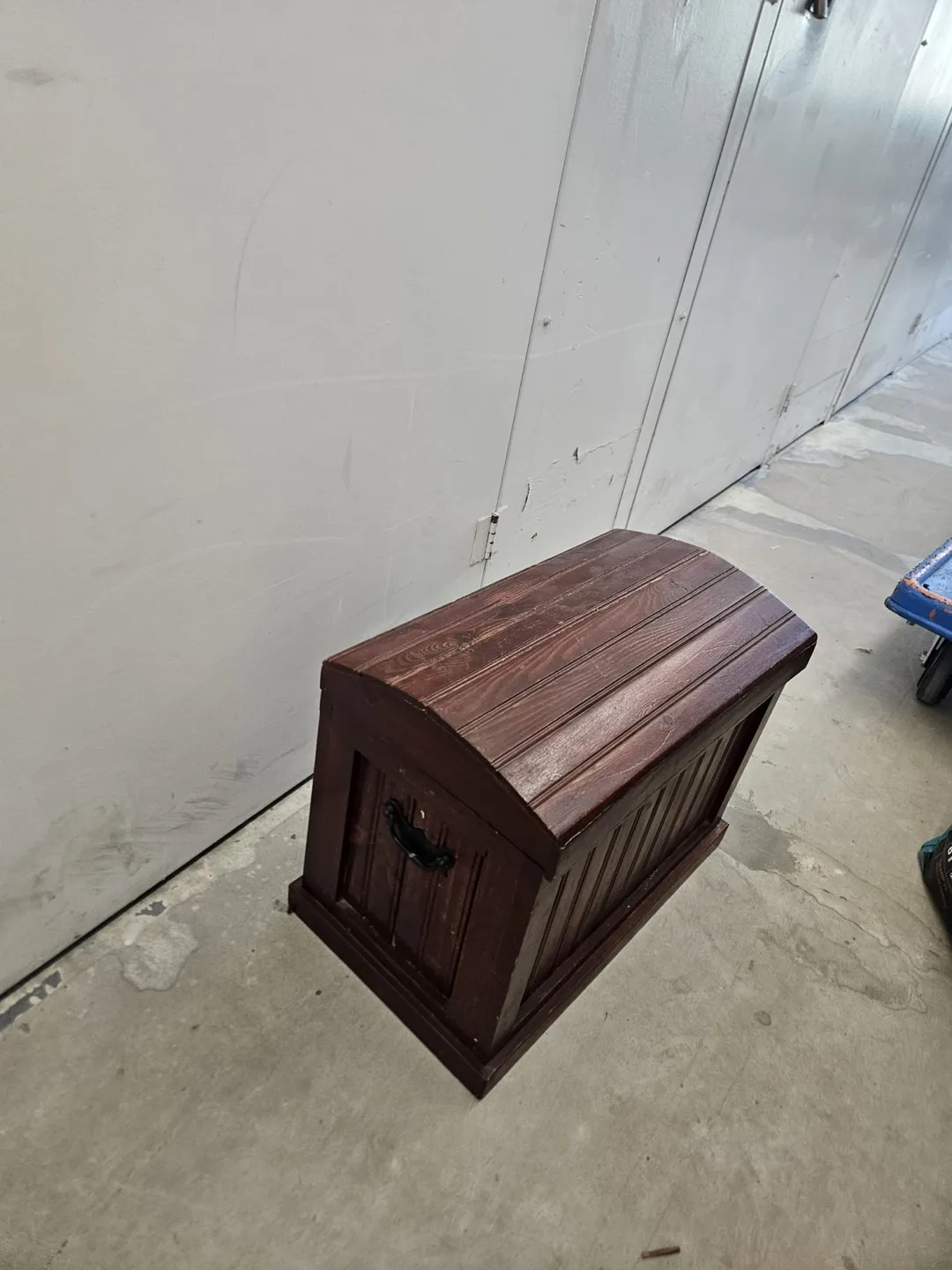 Wooden Storage Trunk thumbnail