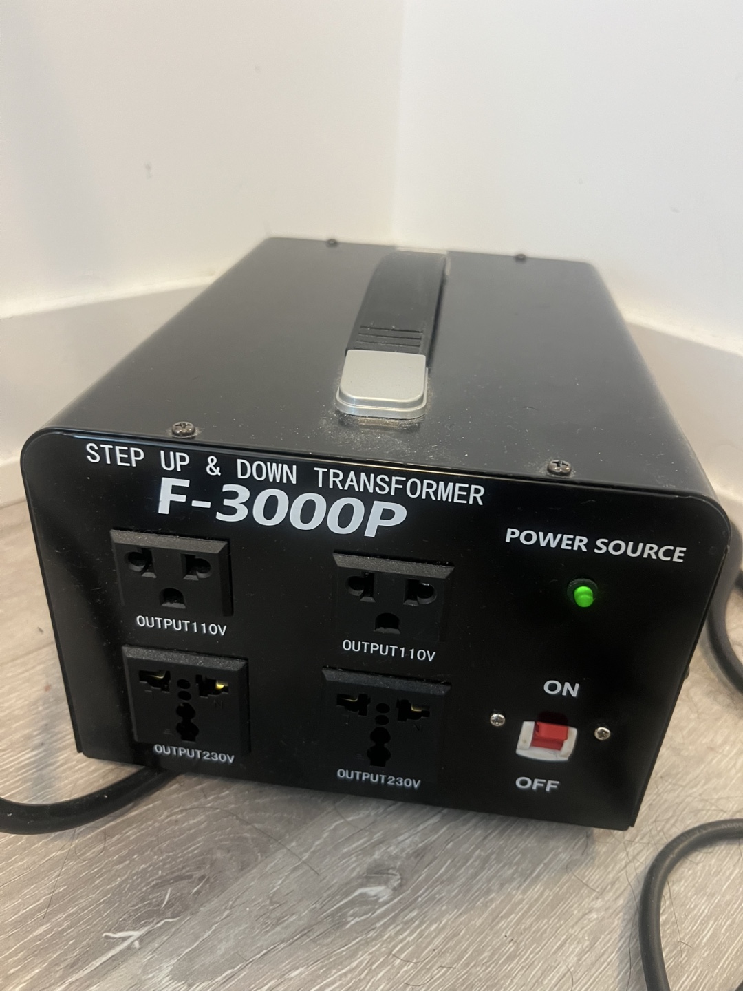 Step Up & Down Transformer F-3000P