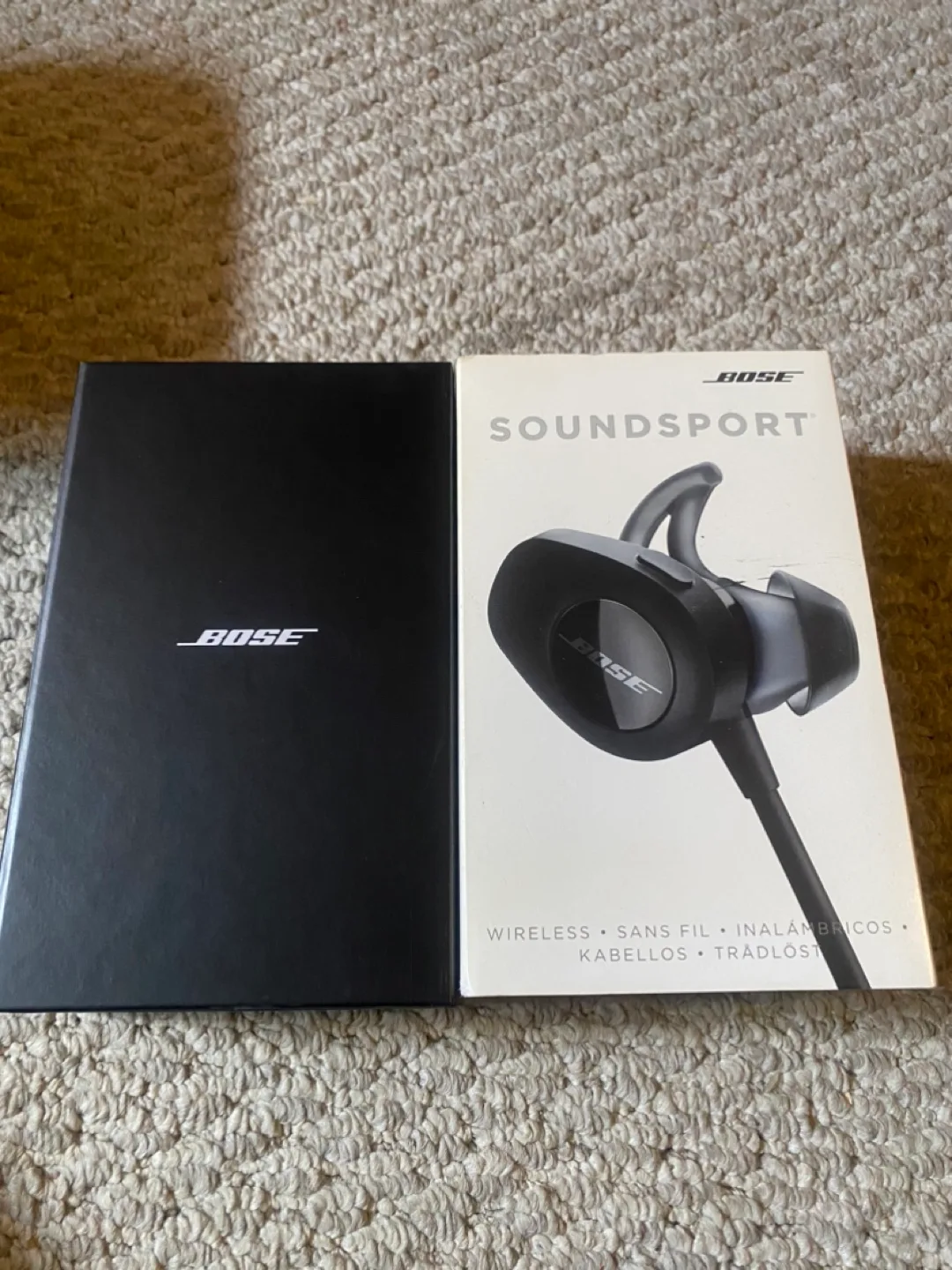 Bose Soundsport Wireless Headphones - Like New! image indicator(2)