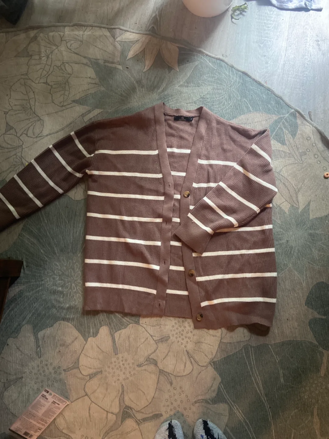 Lillusory Striped Cardigan - Size M 🇨🇦 thumbnail