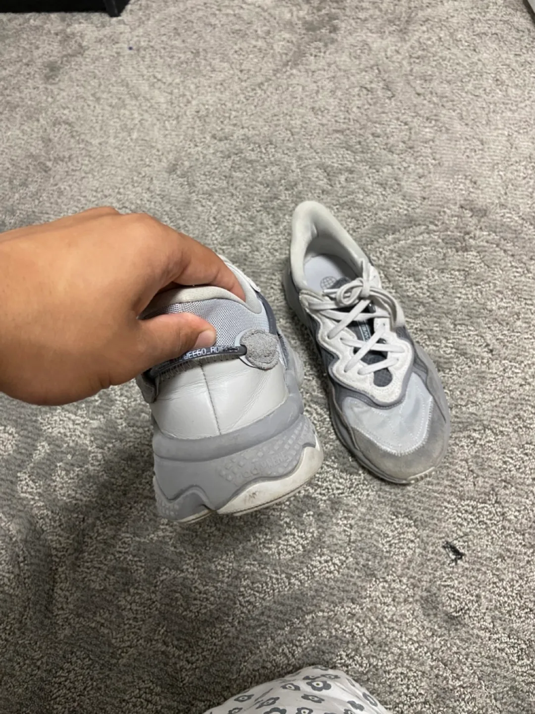 Adidas Ozweego Grey Sneakers image indicator(3)