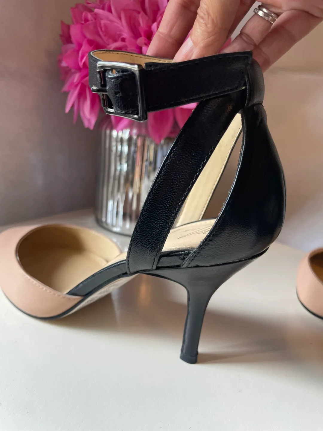 Marc Fisher Leather Heels - Size 7 image indicator(9)