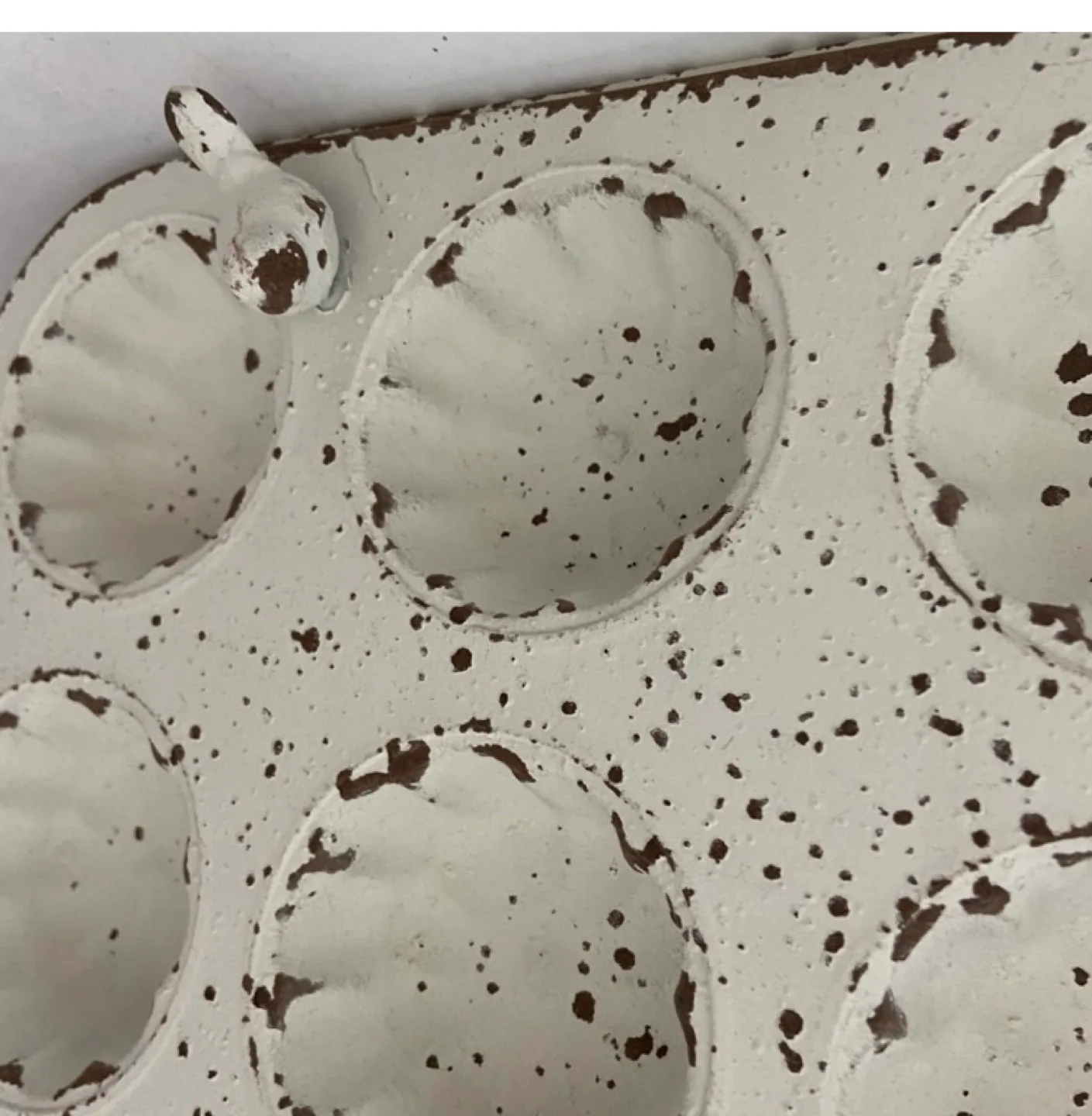 Rustic Metal Muffin Pan with Bird Detail image indicator(2)