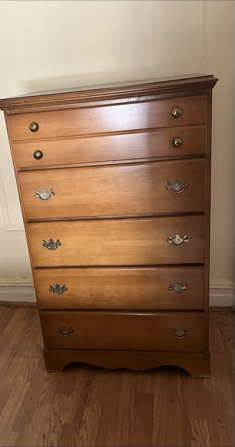 Dresser draw