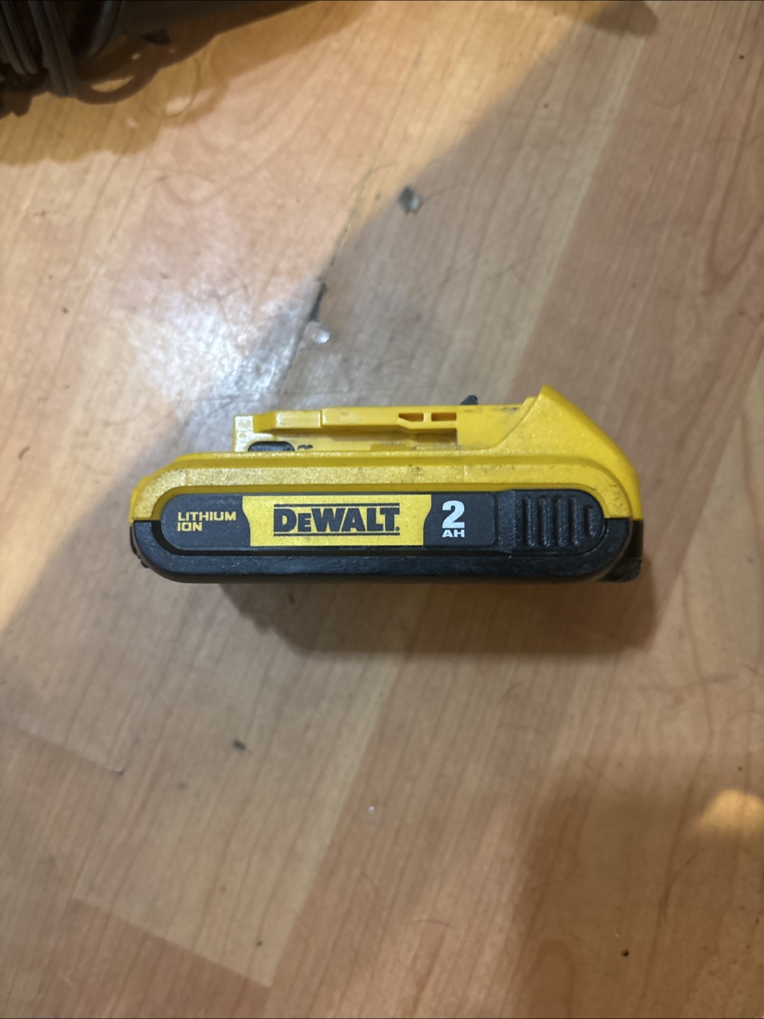 DeWalt 20V MAX Cordless Drill & Impact Driver Kit - photo 3