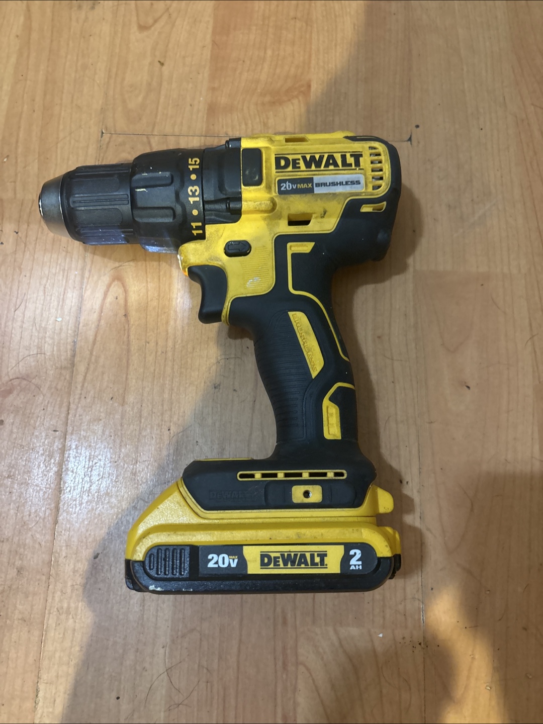 DeWalt 20V MAX Cordless Drill & Impact Driver Kit - photo 5
