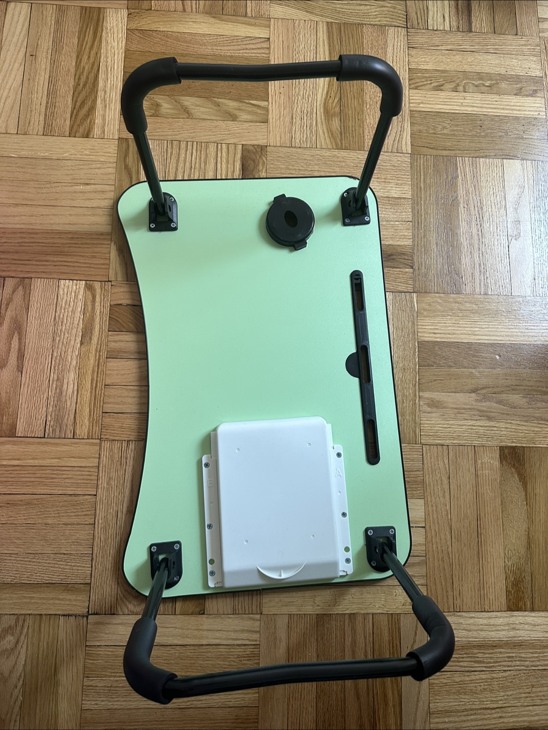 Portable Laptop Bed Desk Table - photo 2