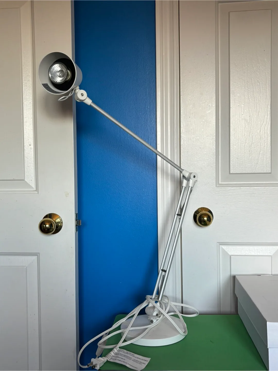 IKEA Adjustable White Desk Lamp thumbnail