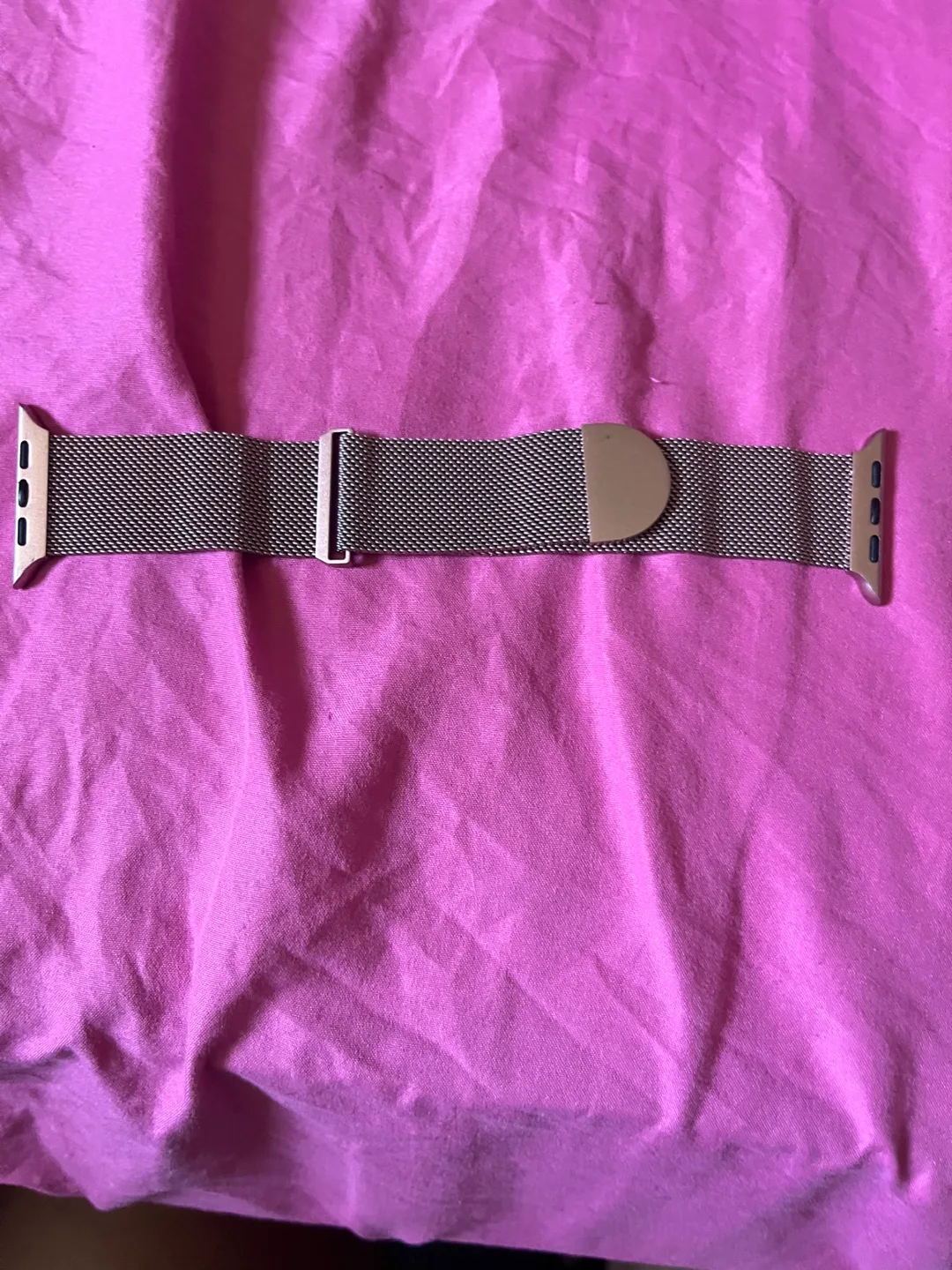 Apple Watch Milanese Loop Band thumbnail