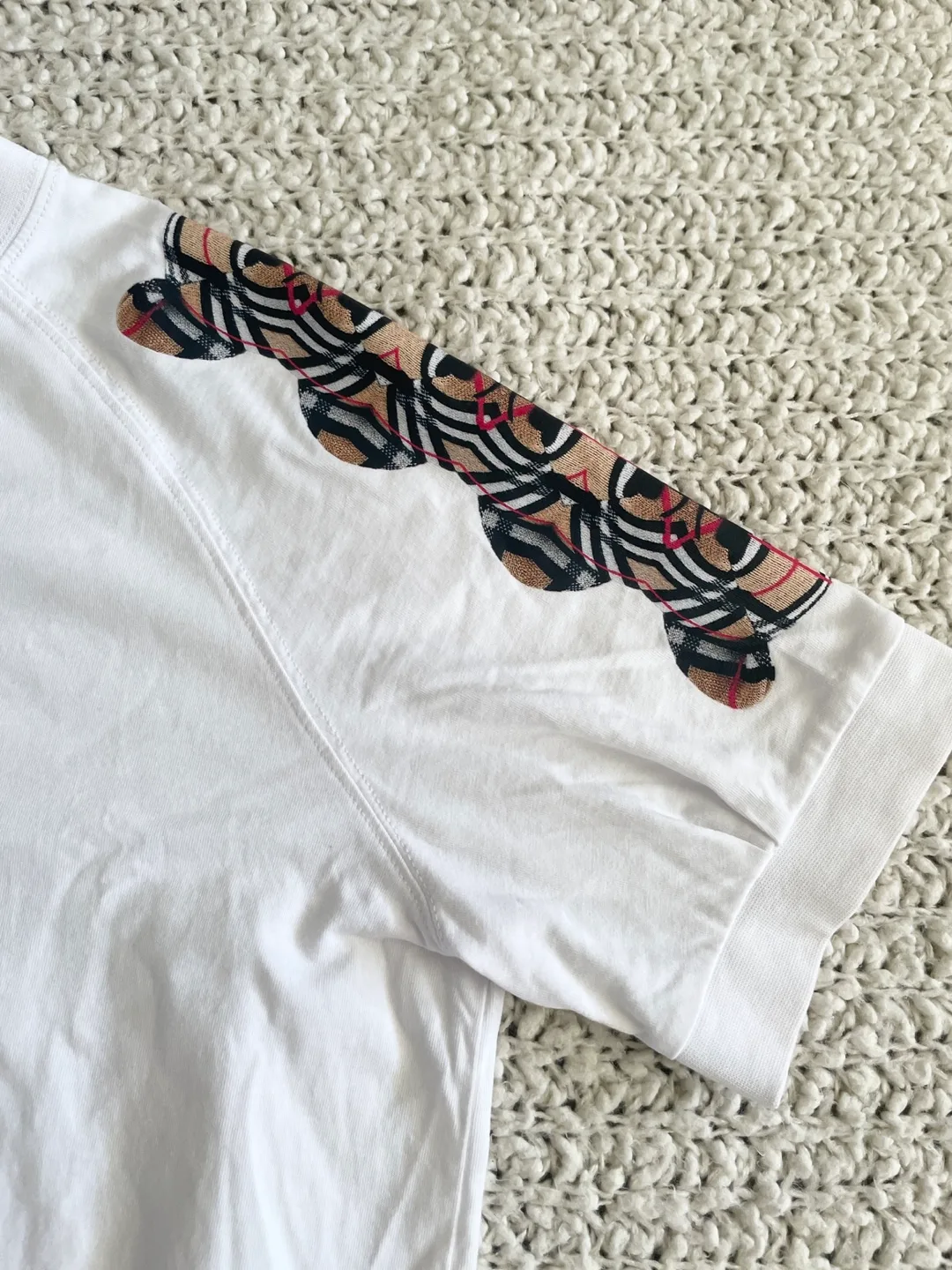 Burberry Thomas Bear Cropped White T-Shirt image indicator(3)