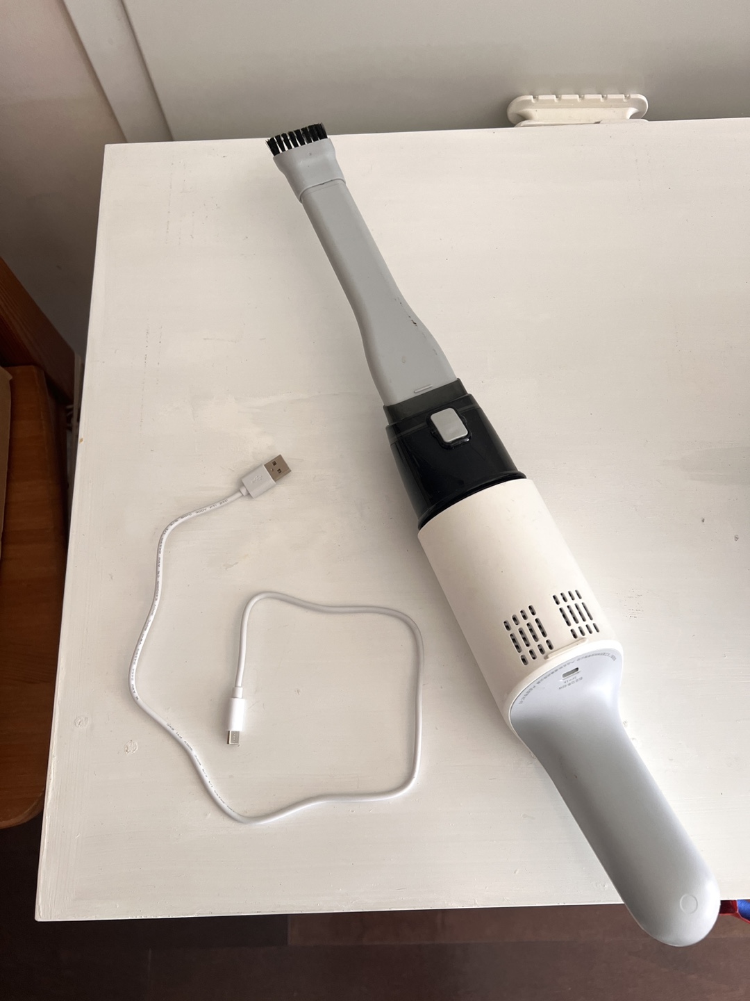 Portable mini vacuum cleaner - photo 2