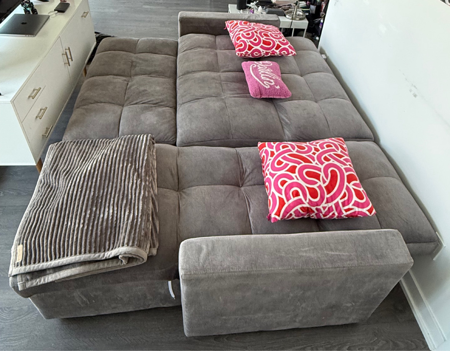 Grey Sofa King Bed with Ottoman. - photo 3