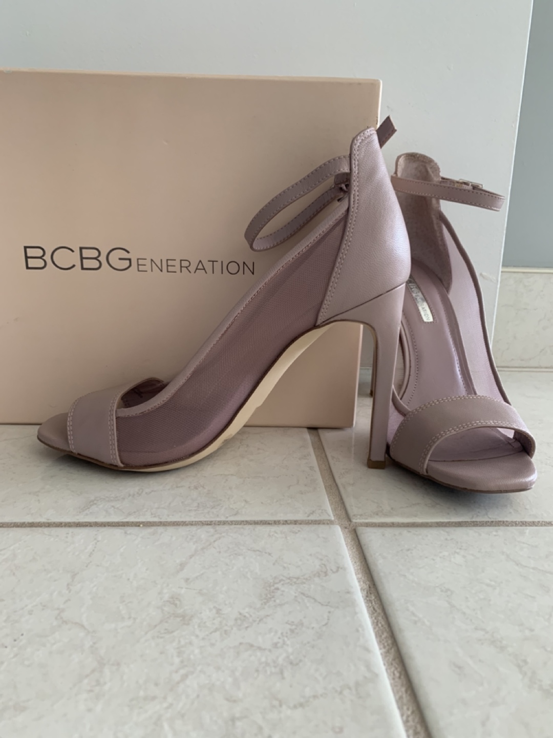 BCBGeneration 8.5 heels in blush