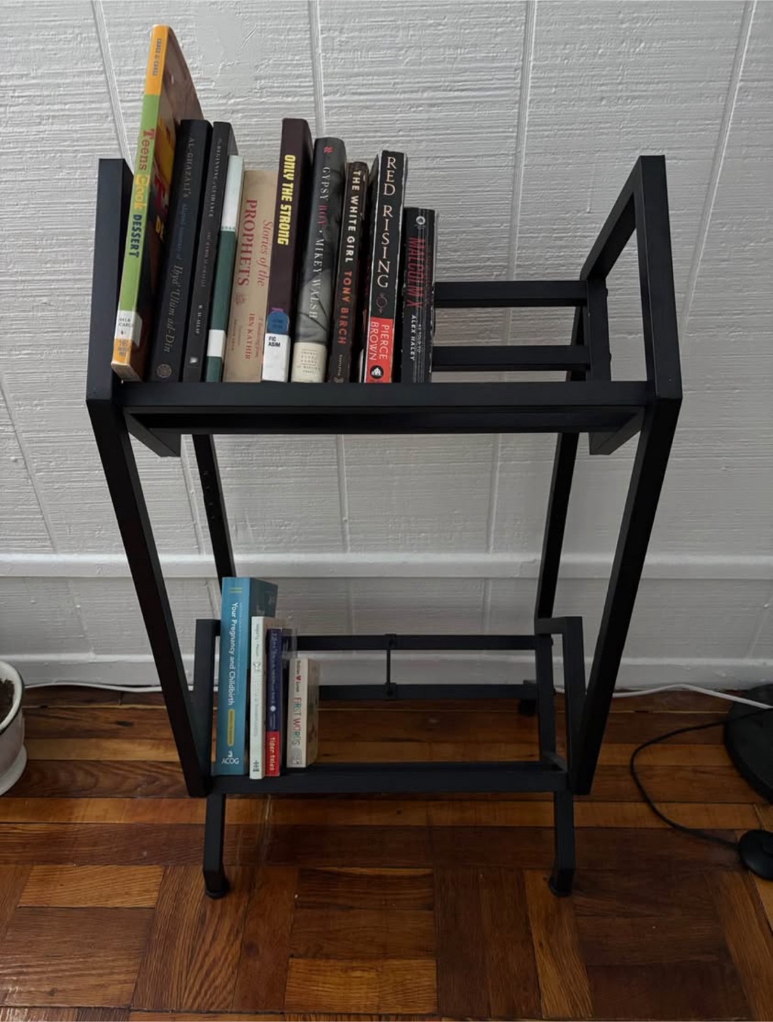 Black Metal Book Stand
