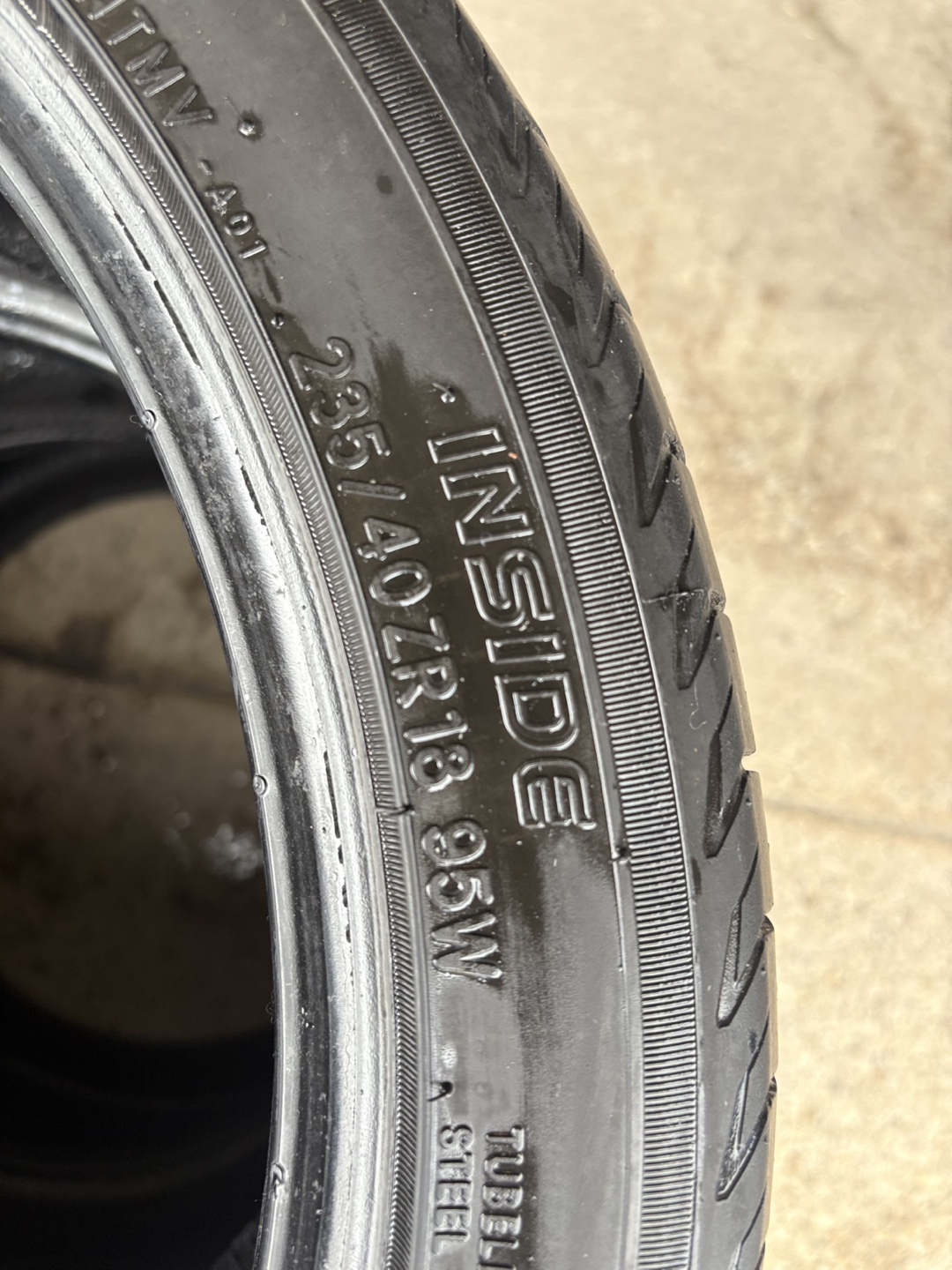 MOTIVO  A/S 235/40ZR18 - photo 4