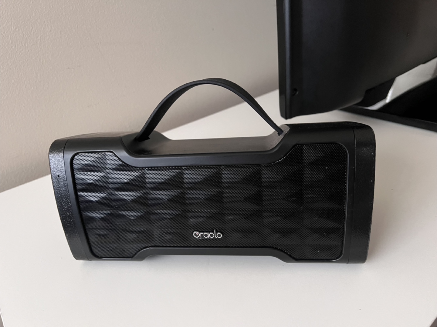 Oraolo Portable Bluetooth Speaker - Black