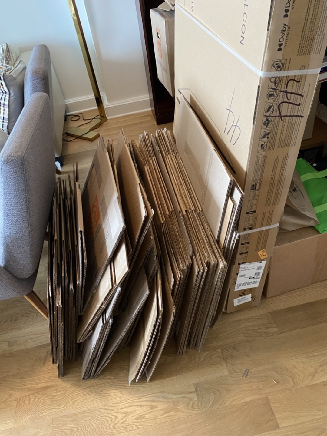 Cardboard Moving Boxes and Packing Material