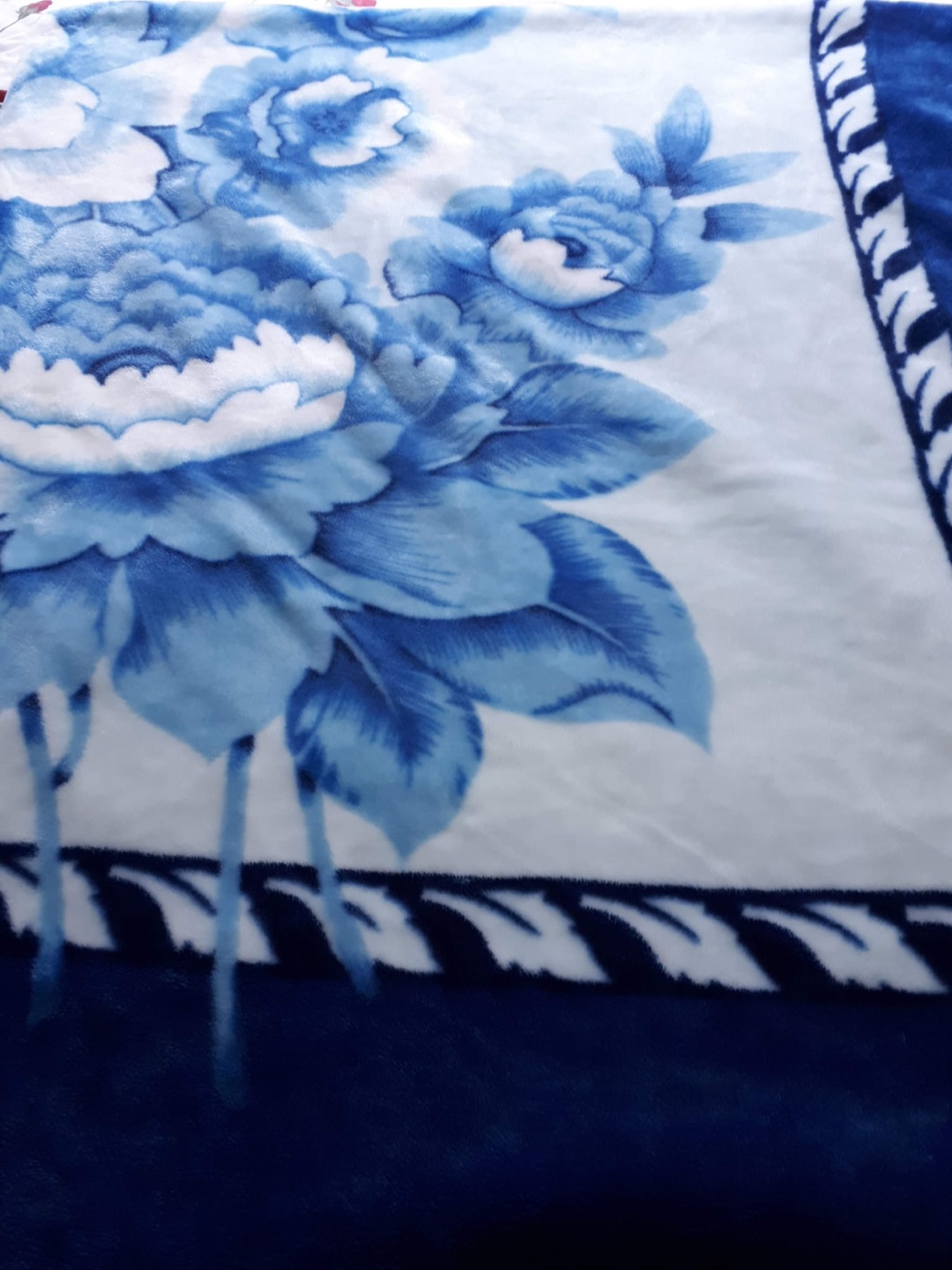King size Floral Patterned winter Blanket
