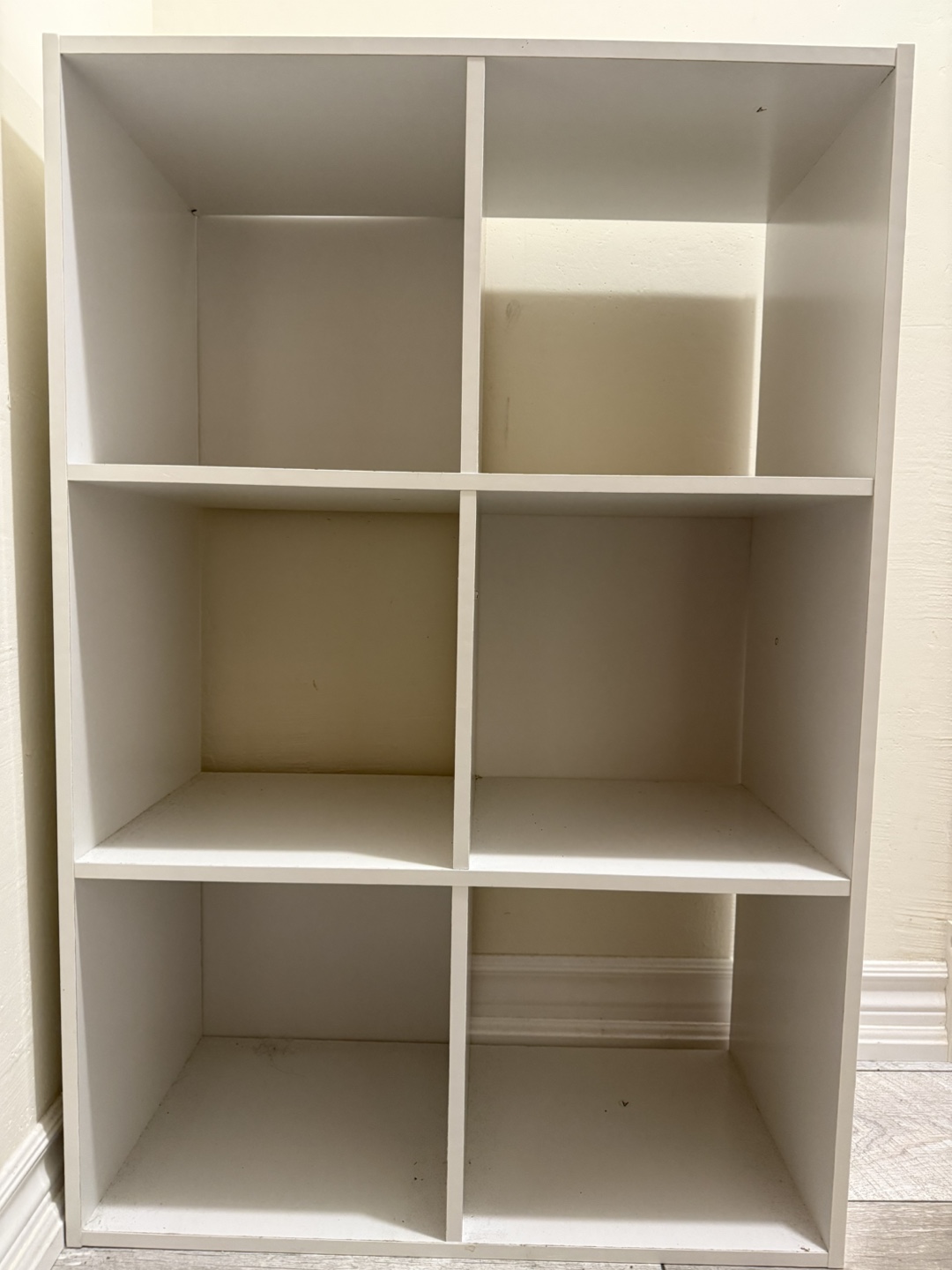 White 6-Cube Storage Shelf