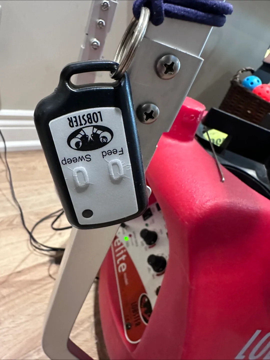 Lobster Elite Tennis Ball Machine image indicator(3)