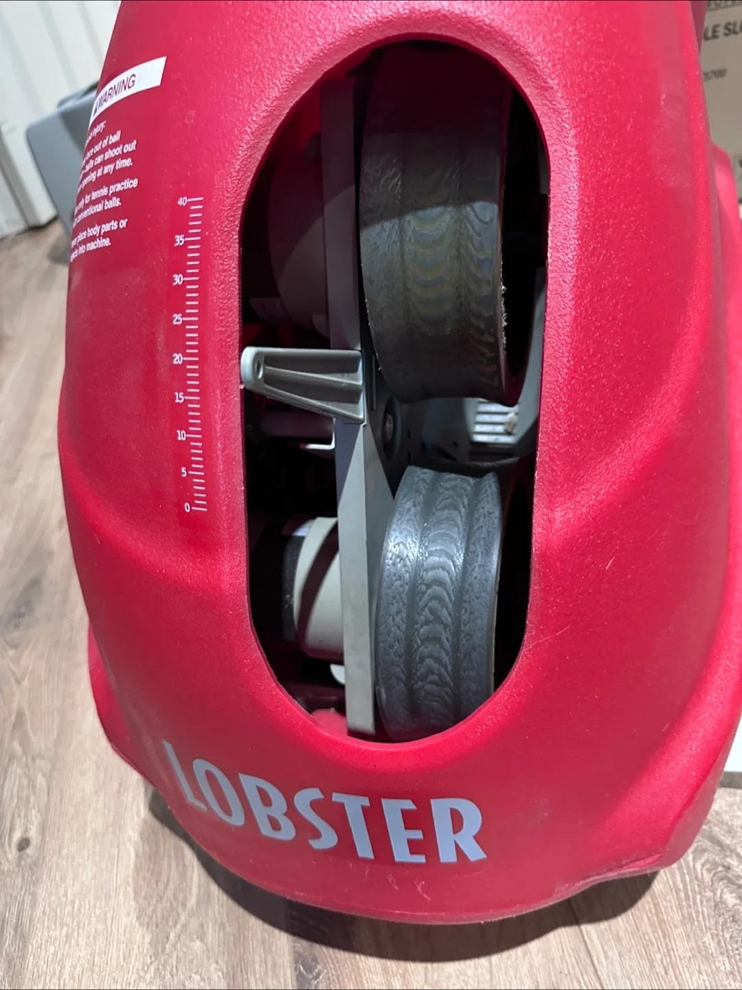 Lobster Elite Tennis Ball Machine image indicator(4)