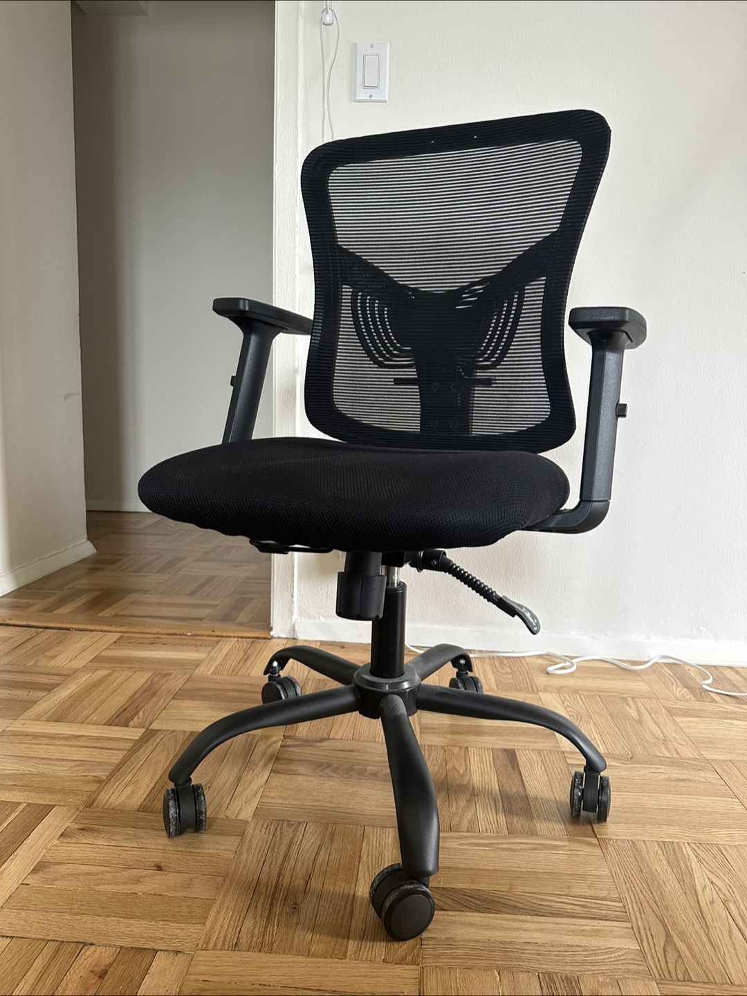 Black Ergonomic Mesh Office Chair - photo 3