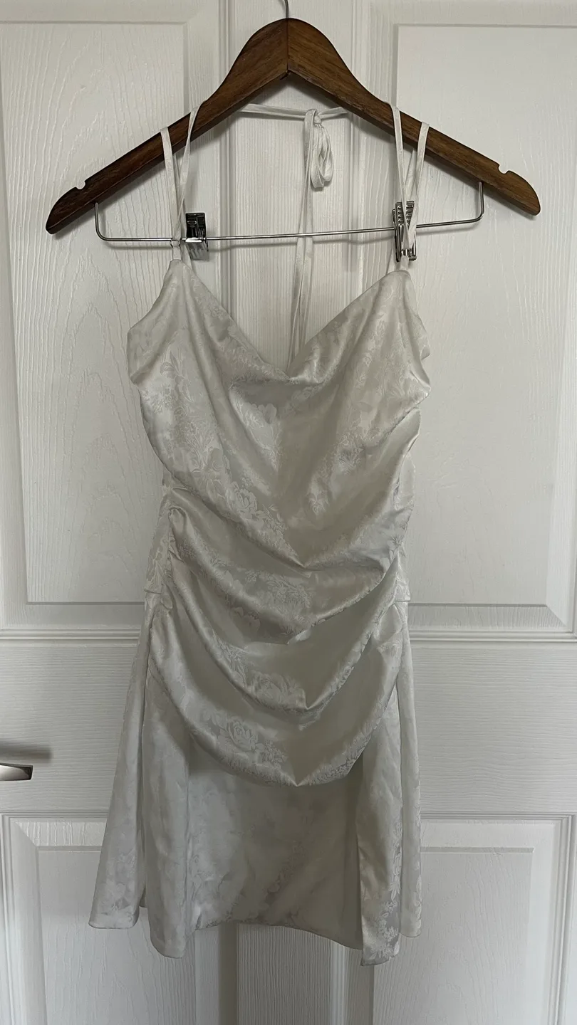 White Mini Dress image indicator(2)