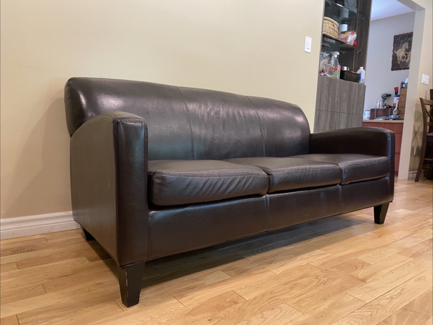 Faux Leather 3 Seater Sofa (CAN DELIVER) - photo 3